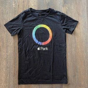 Apple tshirt from Apple Headquarters never worn before in young girls size L